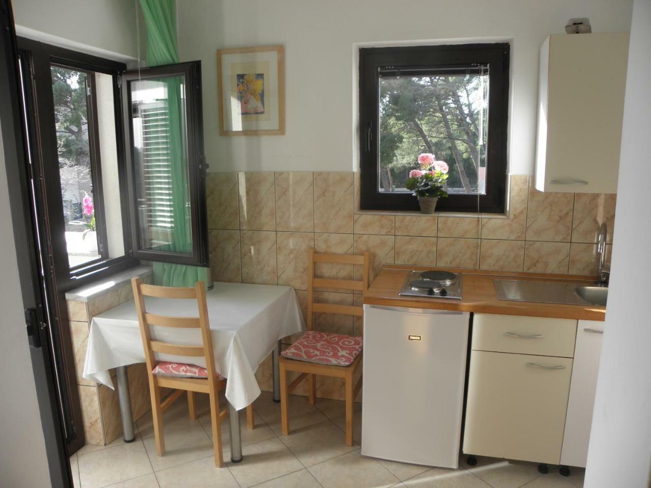Apartman Ive Starigrad Paklenica Exteriér fotografie